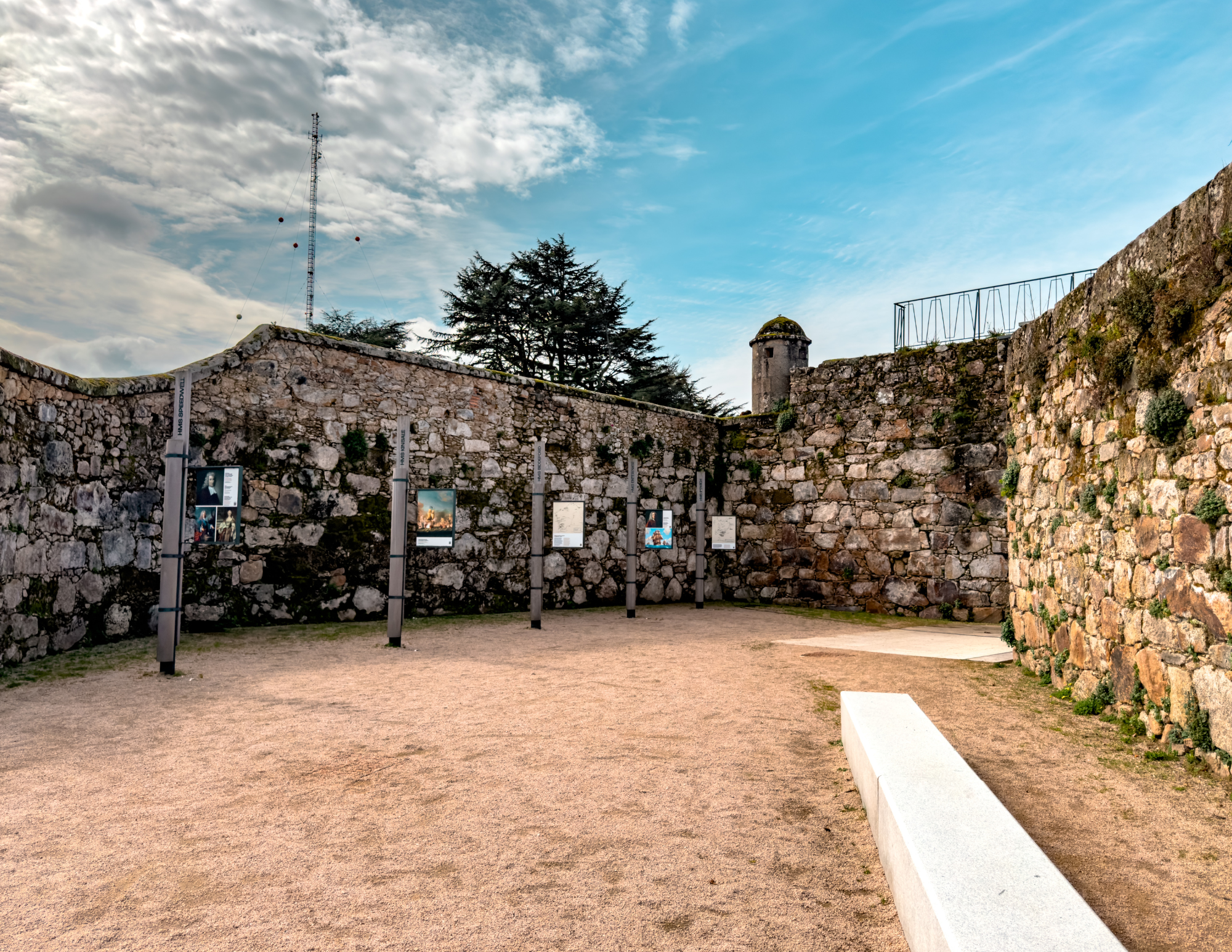 Vigo Travel Guide (6).png